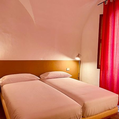 Apartaments Can Gibert Castello  D'Empuries Eksteriør bilde