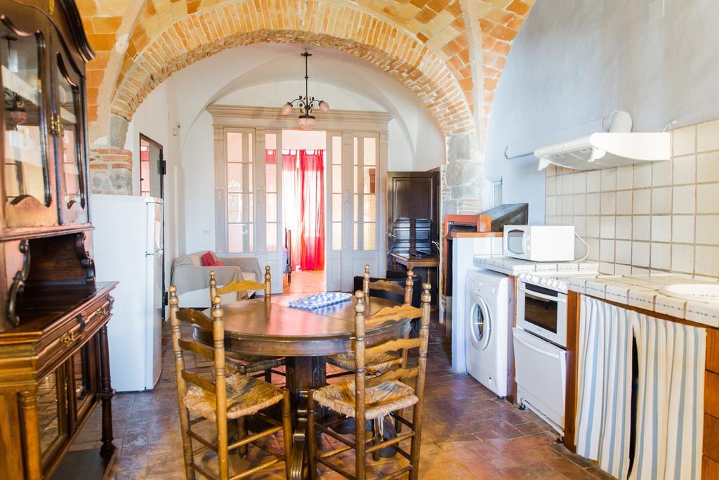 Apartaments Can Gibert Castello  D'Empuries Eksteriør bilde